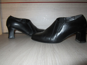 Naiste kingad nahast, s.36 (3 foto / 4)