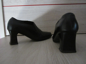 Naiste kingad nahast, s.36 (4 foto / 4)