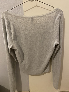 Продам кофту (2 фото из 2)