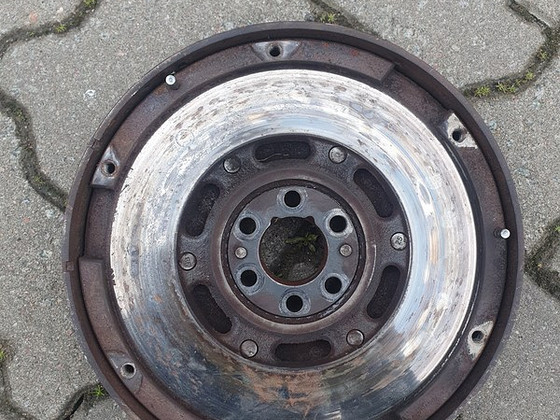 Hõlmaratas alates audi a4 b5 1.9 tdi 81 kw manuaalist