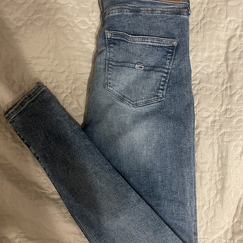 Джинсы Tommy Hilfiger