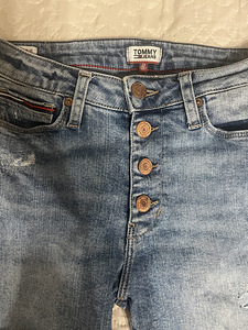 Джинсы Tommy Hilfiger (3 фото из 3)