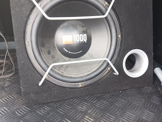 Jbl kõlar koos võimuga 1000kw