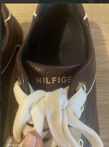 Tommy hilfiger (3 foto / 7)