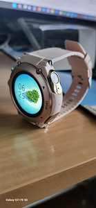 Müüa naiste nutikell Bluetooth kõrvaklappidega. (3 foto / 10)