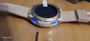 Müüa naiste nutikell Bluetooth kõrvaklappidega. (8 foto / 10)