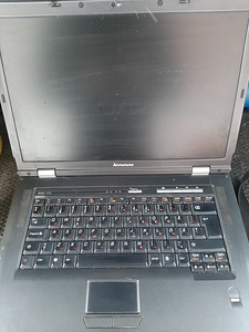 Лаптоп Lenovo (1 фото из 7)
