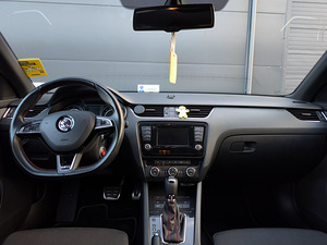 Skoda Octavia RS 2.0 R4 TSI 162kW (7 foto / 11)