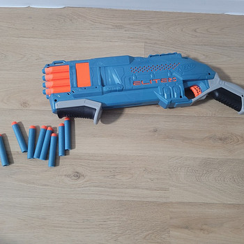 Nerf Elite 2.0 Warden
