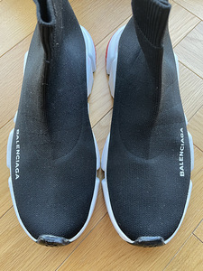 Кроссовки Balenciaga, №37 (9 фото из 9)