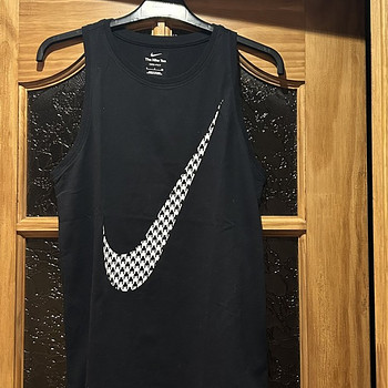 Nike T-särk, suurus S.