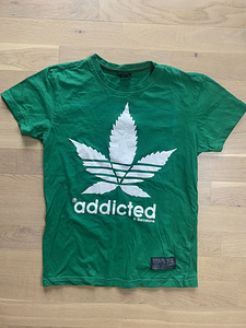 Новая футболка Addicted Weed Barcelona, размер XS (1 фото из 3)