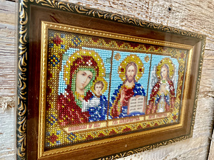 Икона - оберег вышитая бисером «Триптих» (2 фото из 3)