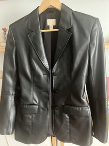 H&M (1 foto / 4)
