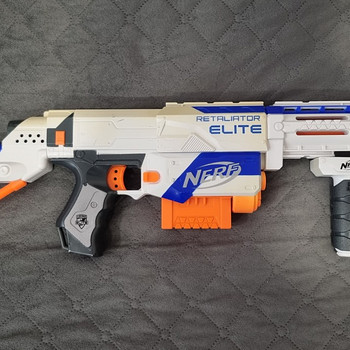 NERF ELITE RETALIATOR