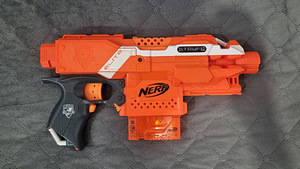 NERF STRYFE (1 foto / 1)