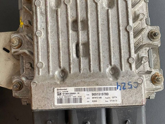 ECU ENGINE CONTROLLER S180129001H 9691519780