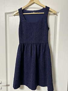 Guess kleit xs-s (1 foto / 2)