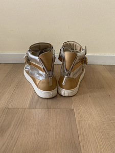 Giuseppe Zanotti high top gold sneakers tossud, size 38 (2 foto / 5)