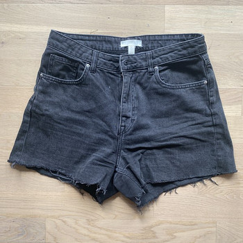H&M denim shorts lühikesed püksid, size 40