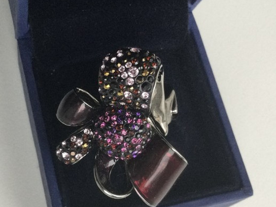 Swarovski sõrmus