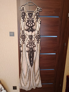 Платье (2 фото из 2)