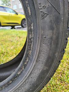 Dunlop Graspic DS2 205/55 r16 (6 мм) (6 фото из 9)