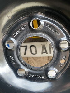 VOLVO диск+шип.шина (1 фото из 4)