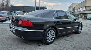 Volkswagen Phaeton 4-Motion 4x4 3.0TDi V6 171kw (4 фото из 10)
