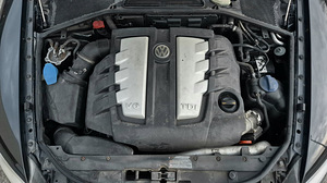 Volkswagen Phaeton 4-Motion 4x4 3.0TDi V6 171kw (10 фото из 10)