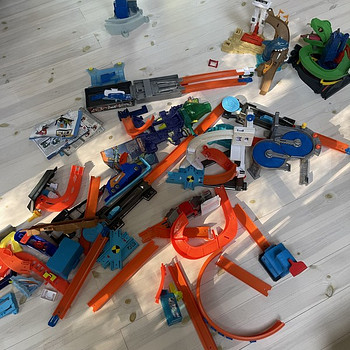 Различные наборы Hot wheels