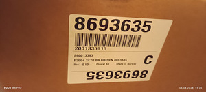 VOLVO XC 70 2004 bensiin manuaal , tagumine plast stang (4 foto / 5)