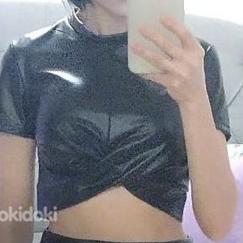 Naiste crop top XS uus Micas