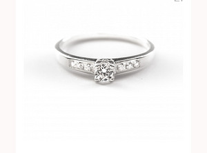 Серебряное кольцо (1 фото из 1)