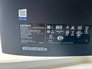 Компьютер Lenova V530 AIO с сенсорным экраном (3 фото из 4)