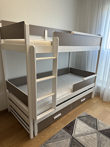Детская кровать (3 фото из 4)
