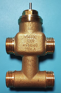 Honeywell V5833c1009 3-tee ventiil + BYP 15mm (1 foto / 3)