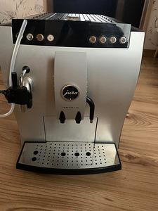 Jura impressa Z5 (1 foto / 2)
