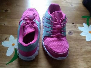 Reebok tossud, s.31,5 (2 foto / 3)