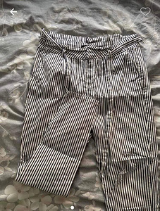 Продам джинсы/брюки (2 фото из 2)