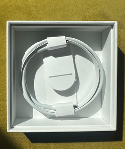 AirPods (3rd Gen) (2 foto / 6)