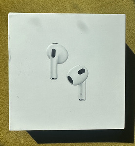 AirPods (3rd Gen) (3 foto / 6)