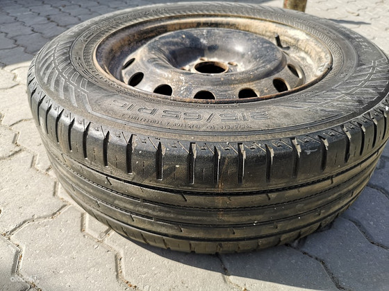 Kaubiku ratas plekkveljel 215/65 R16
