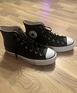 Конверсы Chuck Taylor All Star Lift Clean (1 фото из 2)