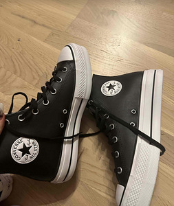 Конверсы Chuck Taylor All Star Lift Clean (2 фото из 2)