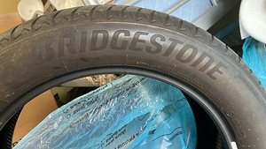 Bridgestone Alenza 001 245/50/19 rehvid 4 tk komplektis (2 foto / 10)