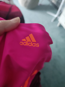 Купальник Adidas (3 фото из 3)