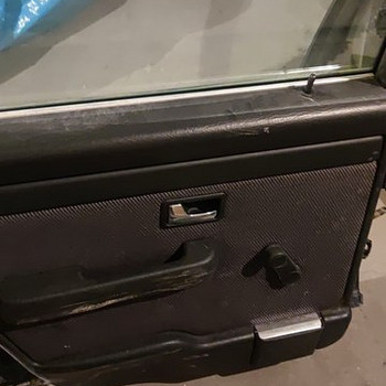 Задние двери Audi 100/200 C3 левая и правая.