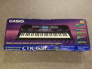 Casio CTK-631 Keyboard (2 foto / 5)