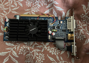 Видеокарта Gigabyte GV-N210OC-512I (1 фото из 3)
